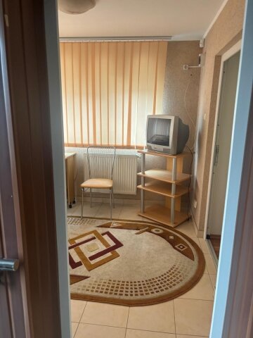 Dolj, Casa cu livada si anexe, P+1, teren 3986mp,